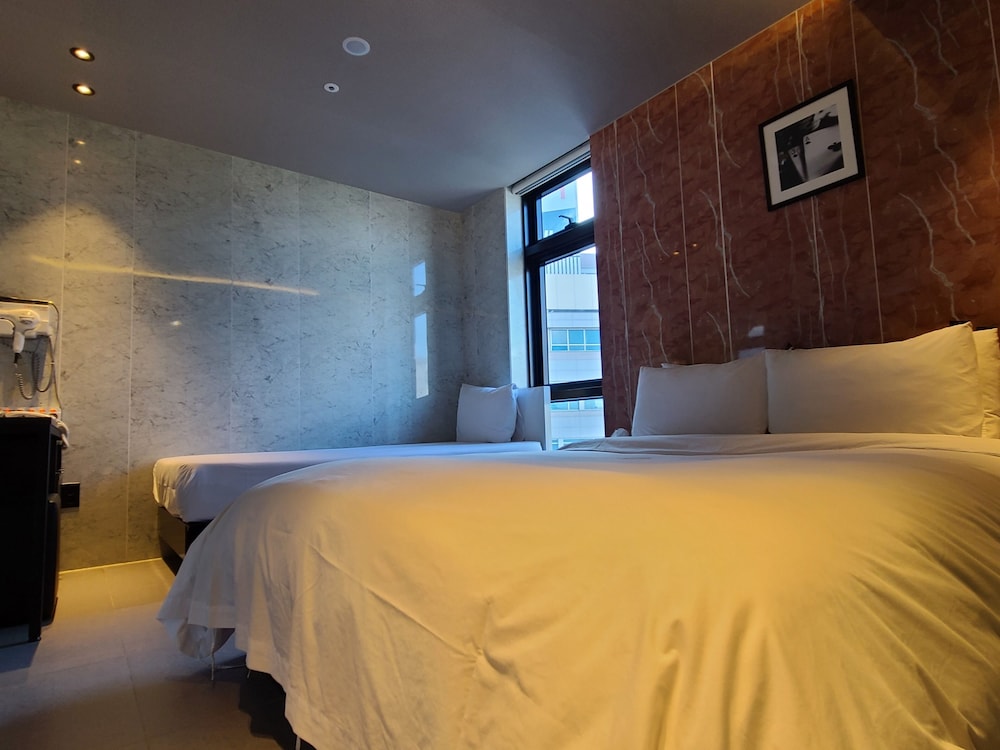 Mg Hotel 16/40