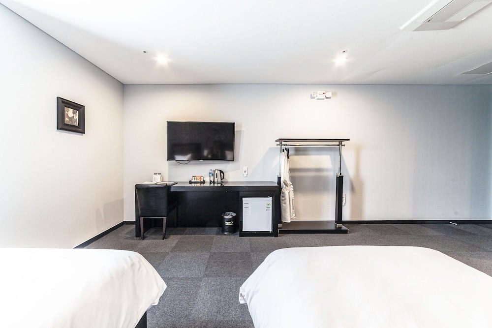 Gangneung Tourist Hotel 30/60
