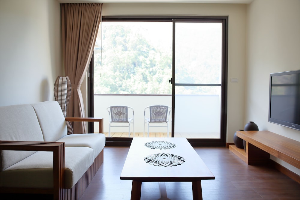 Spring Spa Hotel 34/48