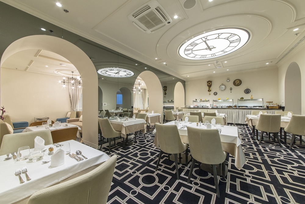 Grand Hotel Slavia 57/69