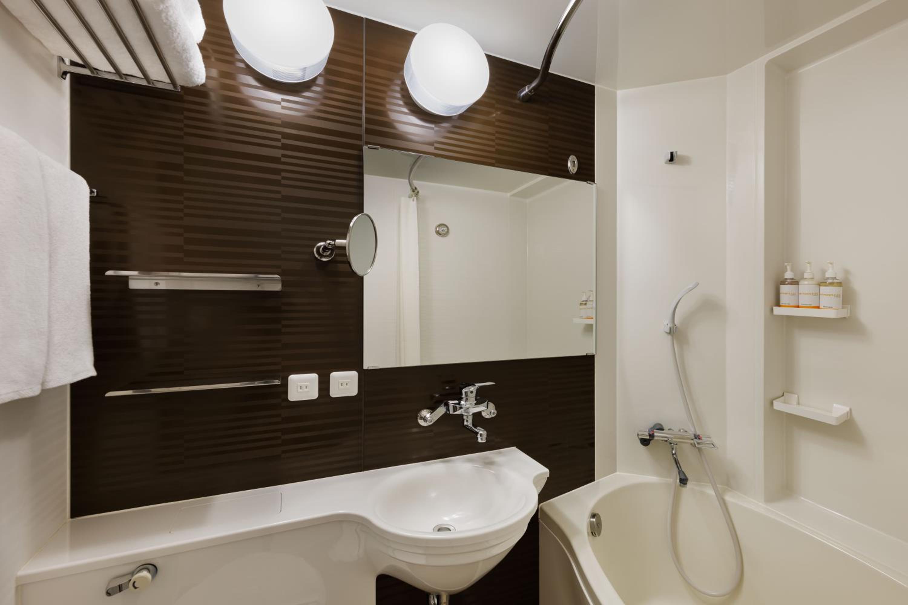 غرفة صغيرة بسرير فردي، Four Points Flex by Sheraton Kobe Sannomiya 2/2