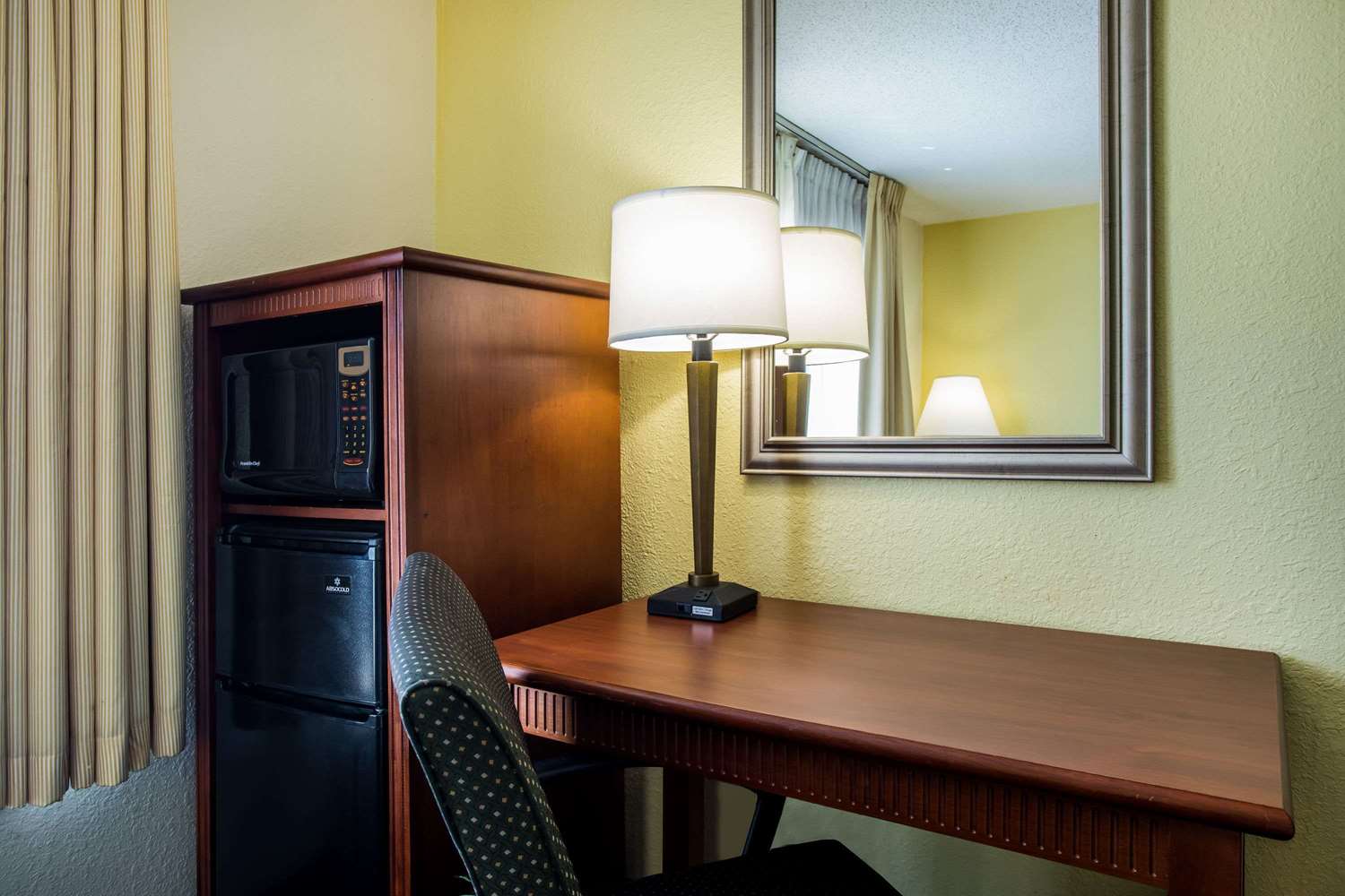 Days Inn by Wyndham Florence Near Civic Center 28/47