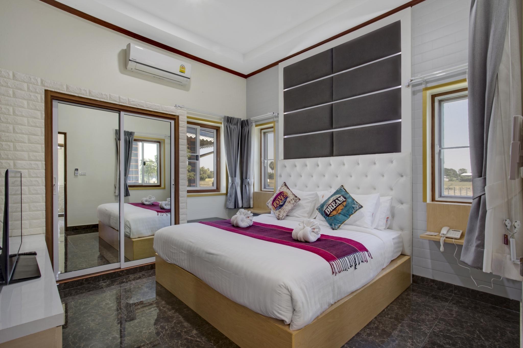 Vip, King Bed