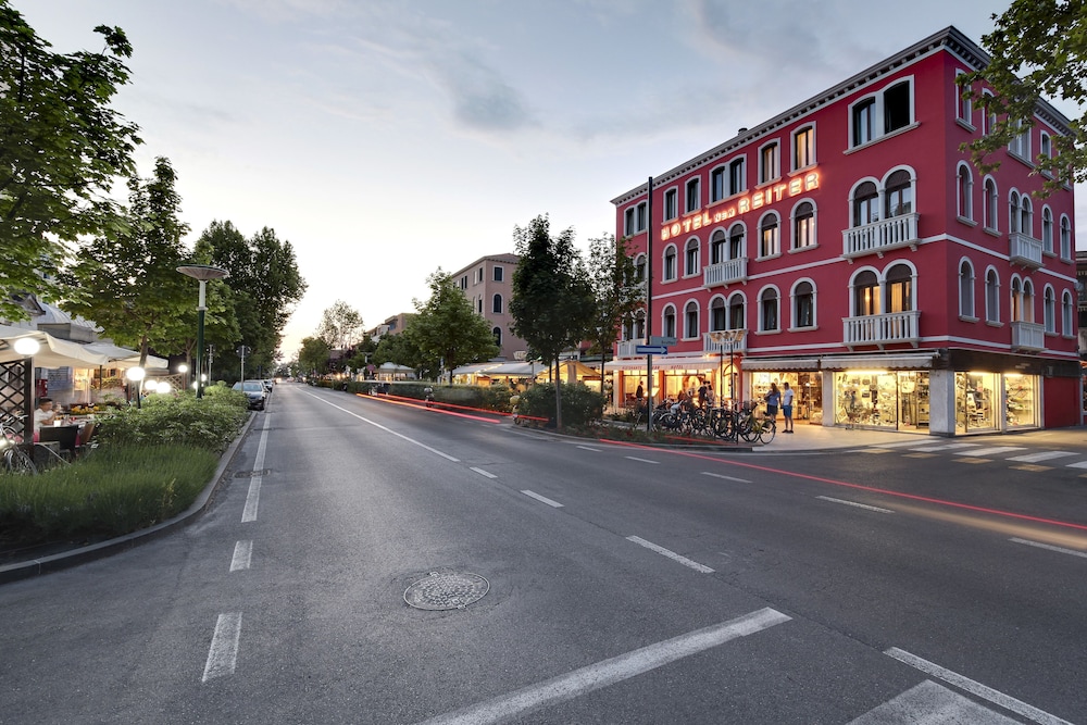 New Reiter Hotel 52/58