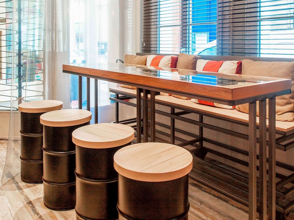 ibis Styles Paris Mairie de Clichy 52/68