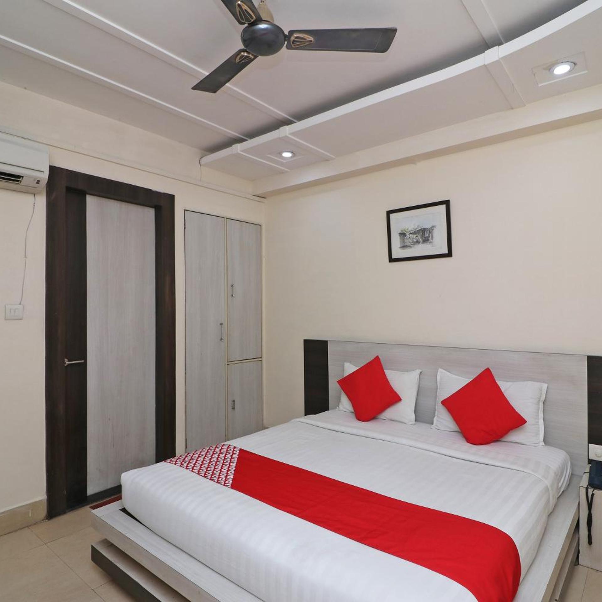 HOTEL MANDIRAM 8/22
