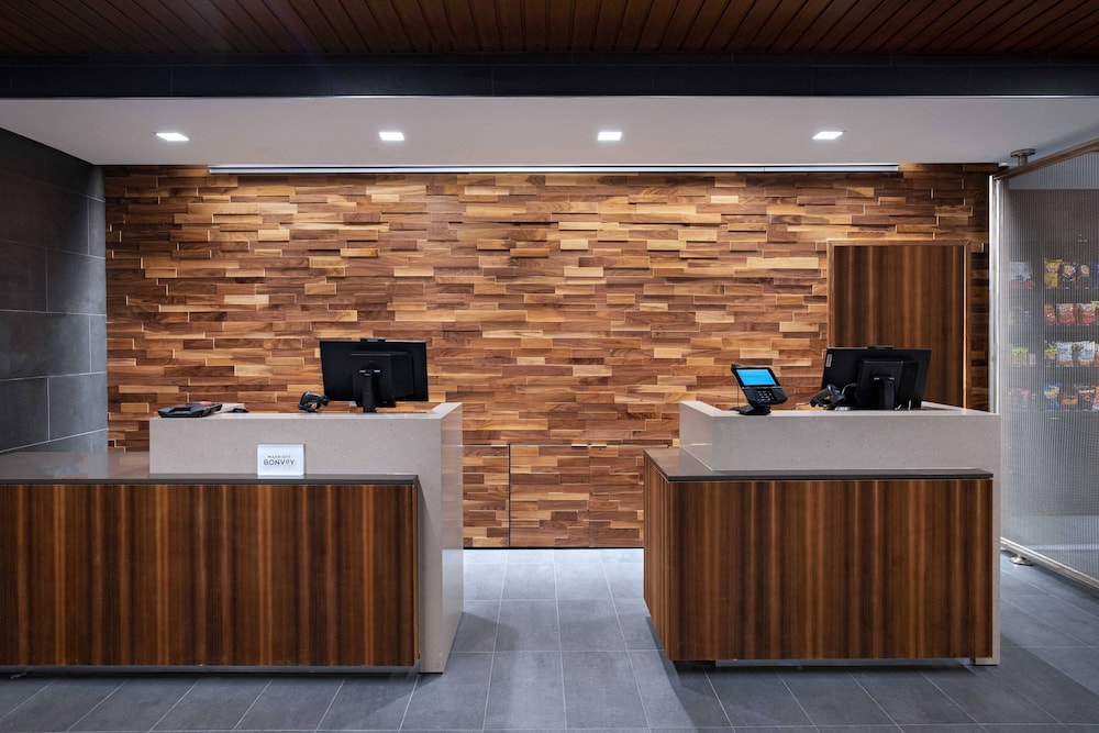 Courtyard by Marriott Dallas Grand Prairie 5/44