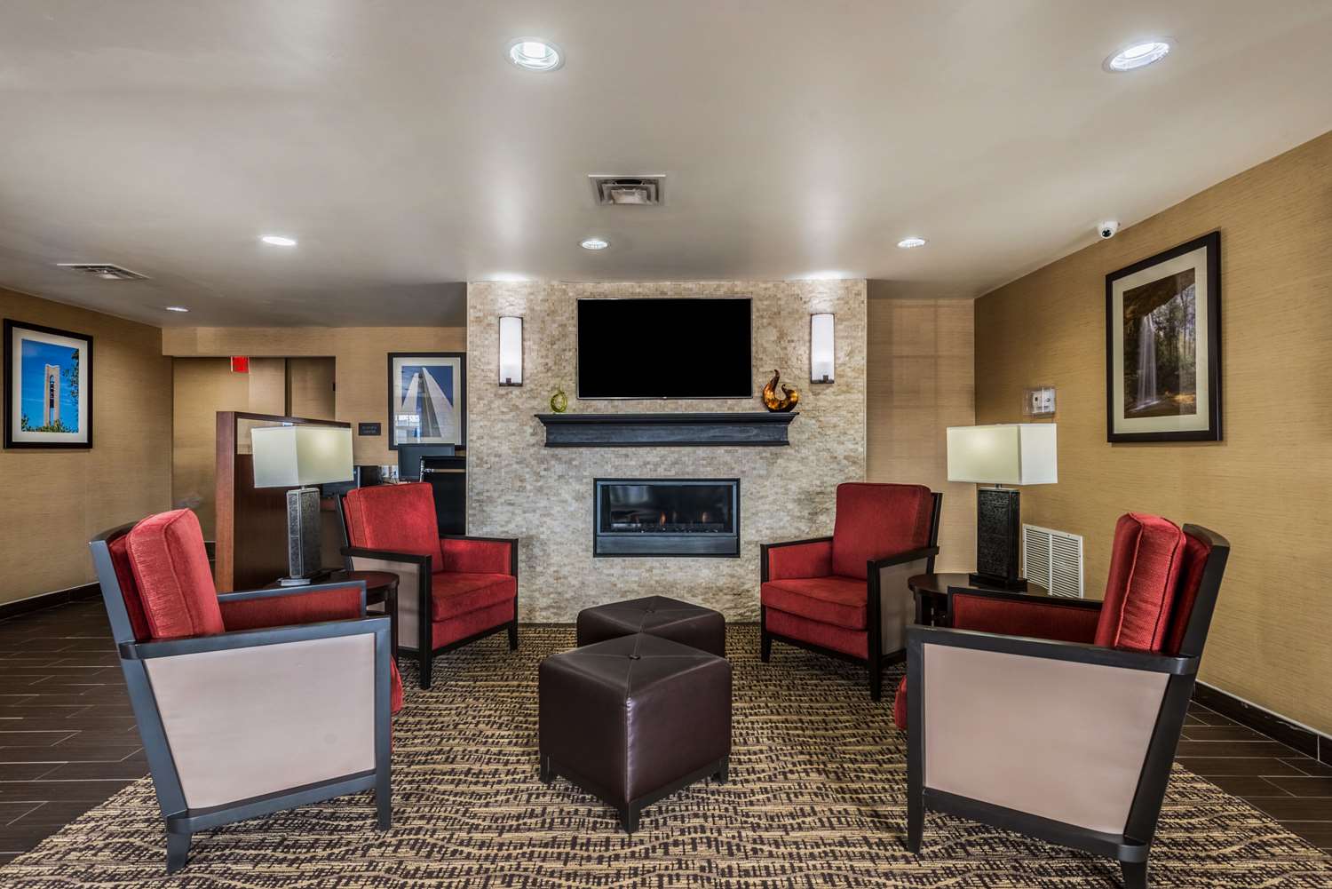 Comfort Inn and Suites Dayton North 14/24