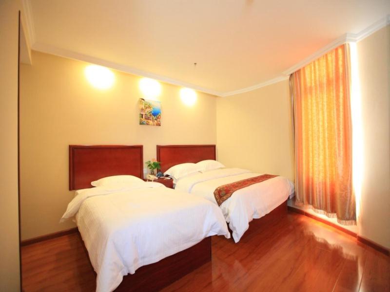GreenTree Inn Liaoning Dalian Railway Station South Shengli Square Express Hotel 28/35