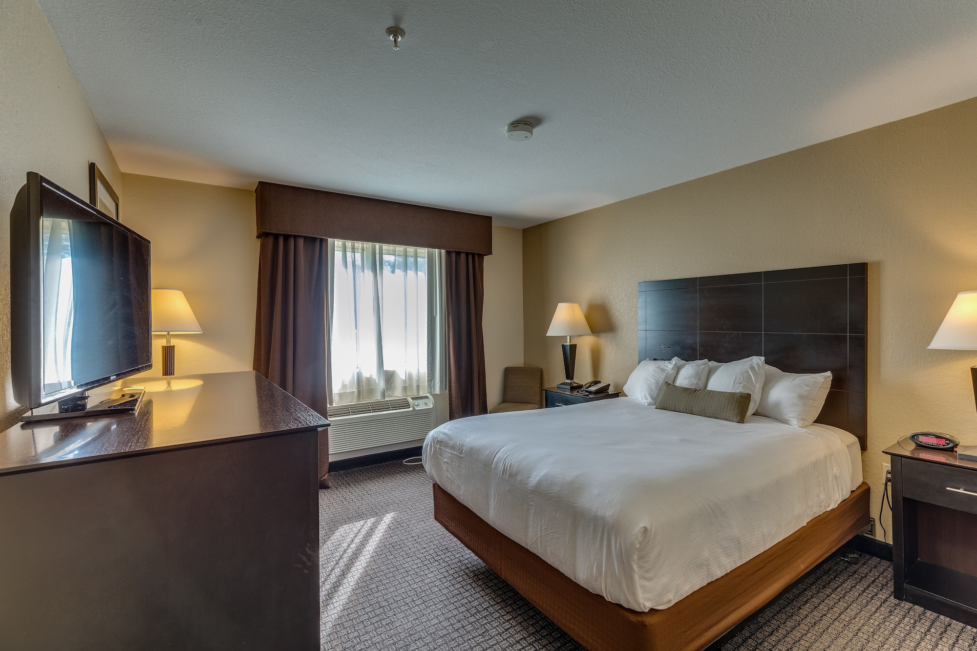 غرفة قياسية بسرير كينج، Best Western Lakewinds 3/10