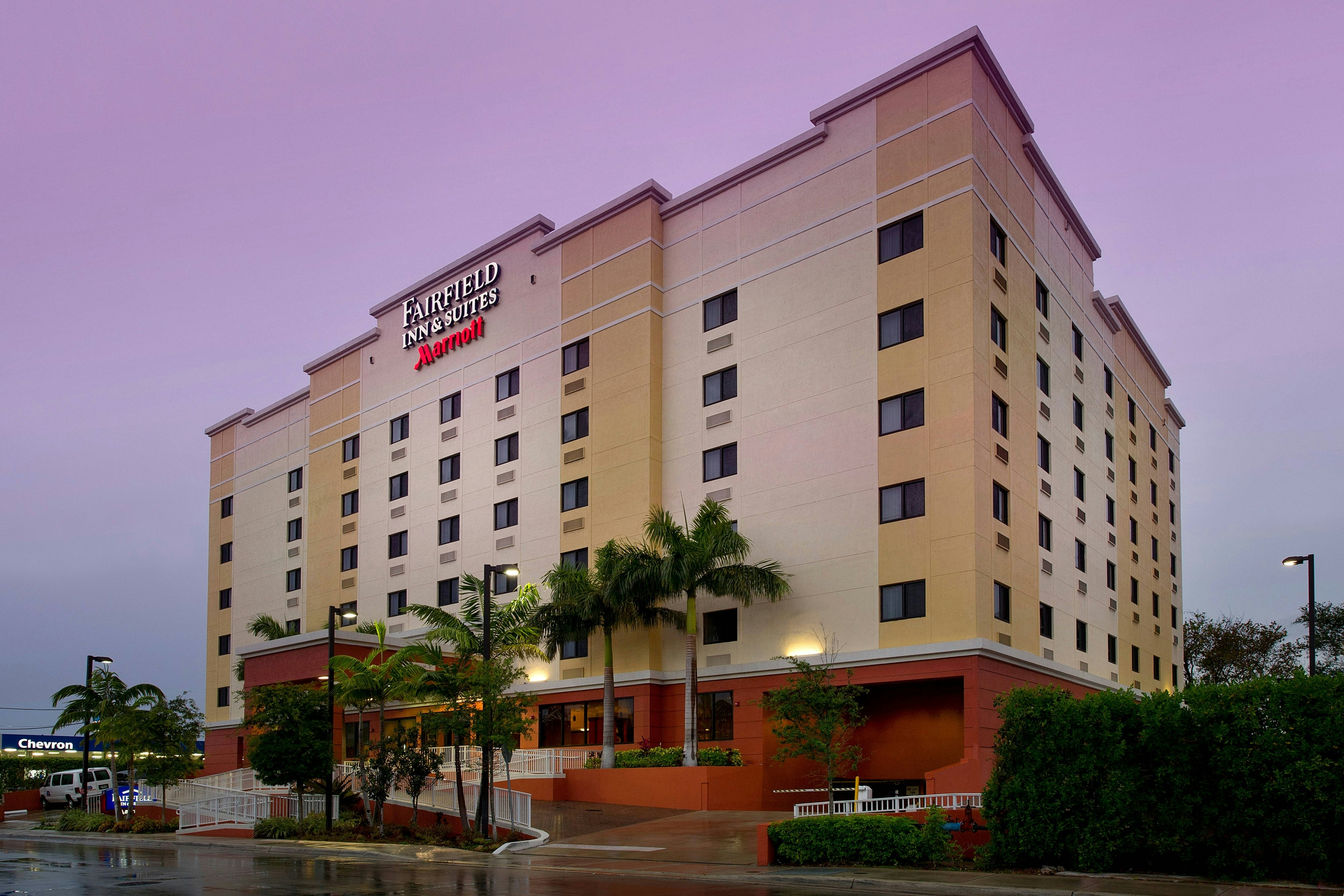Fairfield Inn and Suites Miami Airport South 2/20