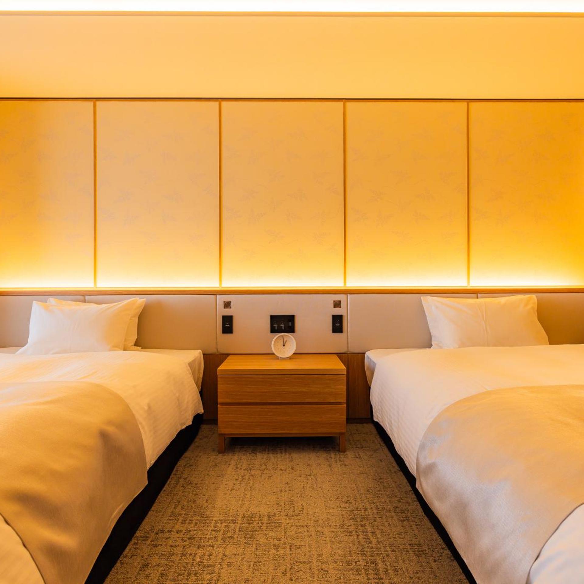 Standard, Twin Beds