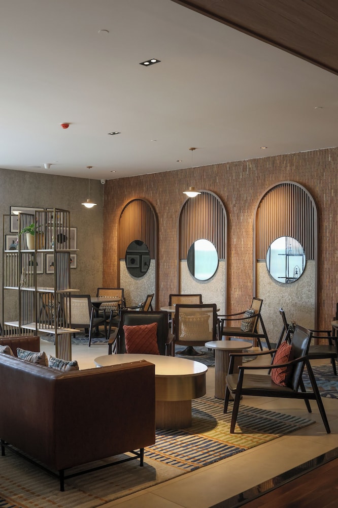 Radisson Resort Hatgad Saputara 50/74
