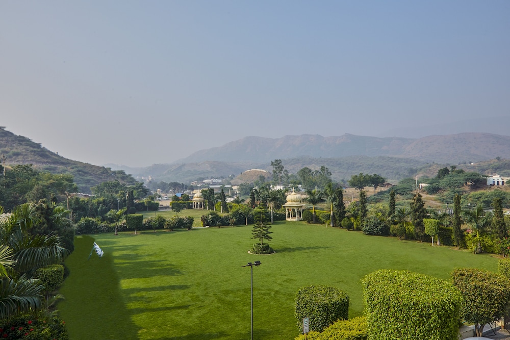 Club Mahindra Udaipur 30/38