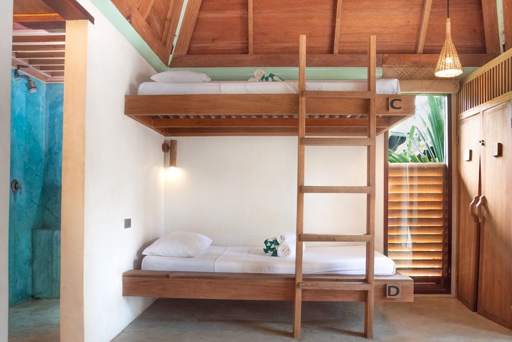 Bravo Beach Resort 11/30