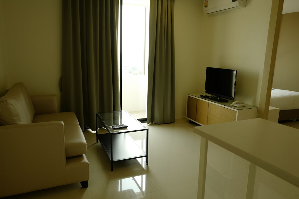 185 Residence 33/50