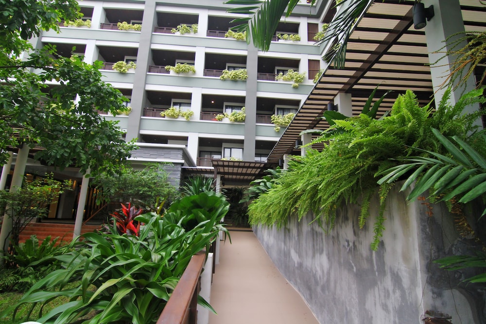 Areca Lodge 6/73