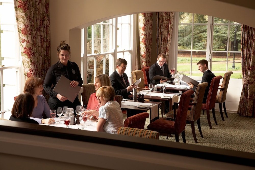 West Lodge Park Hotel 35/42