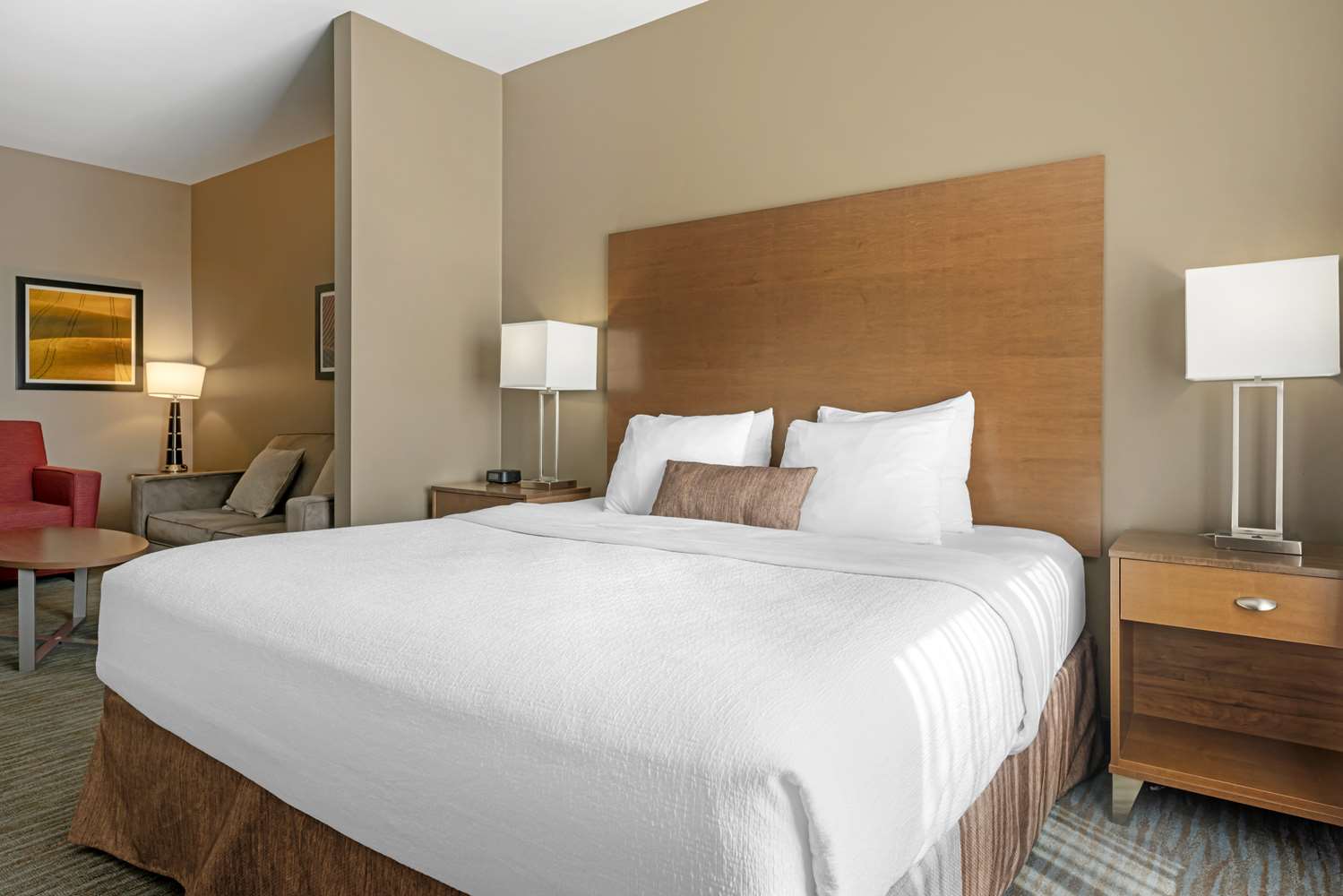 Suite, King Bed, Sofa