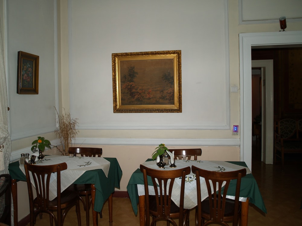Hotel Acropolis House 82/94
