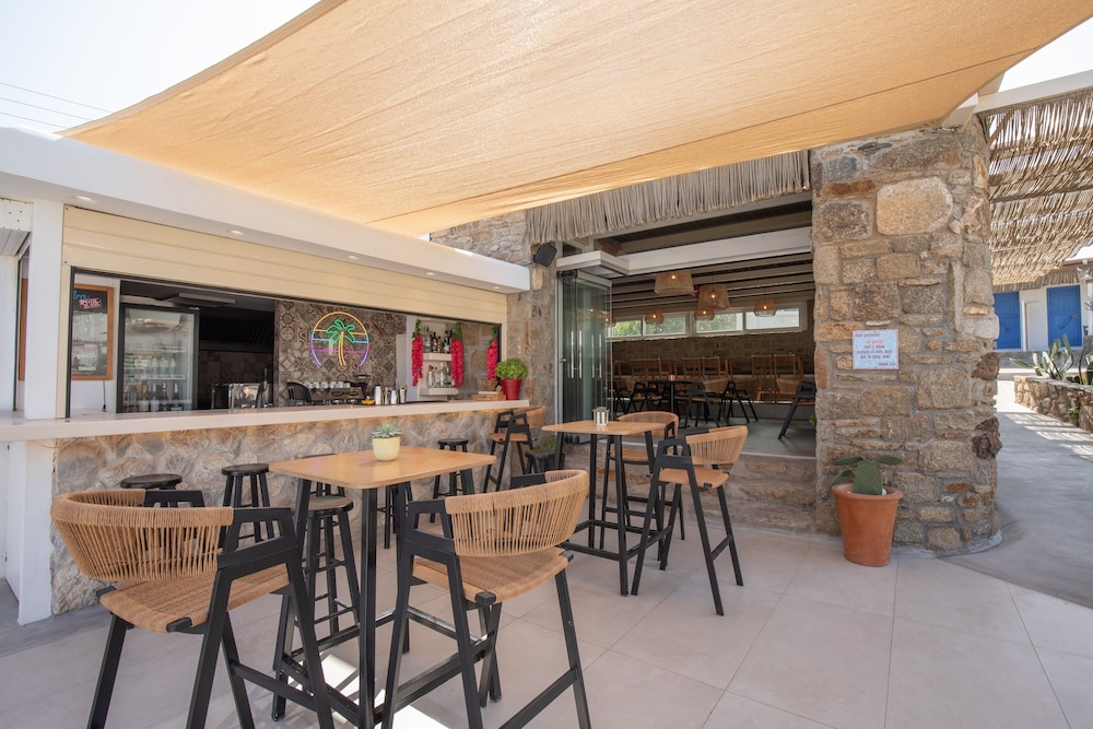 Alexandros Mykonos 32/50