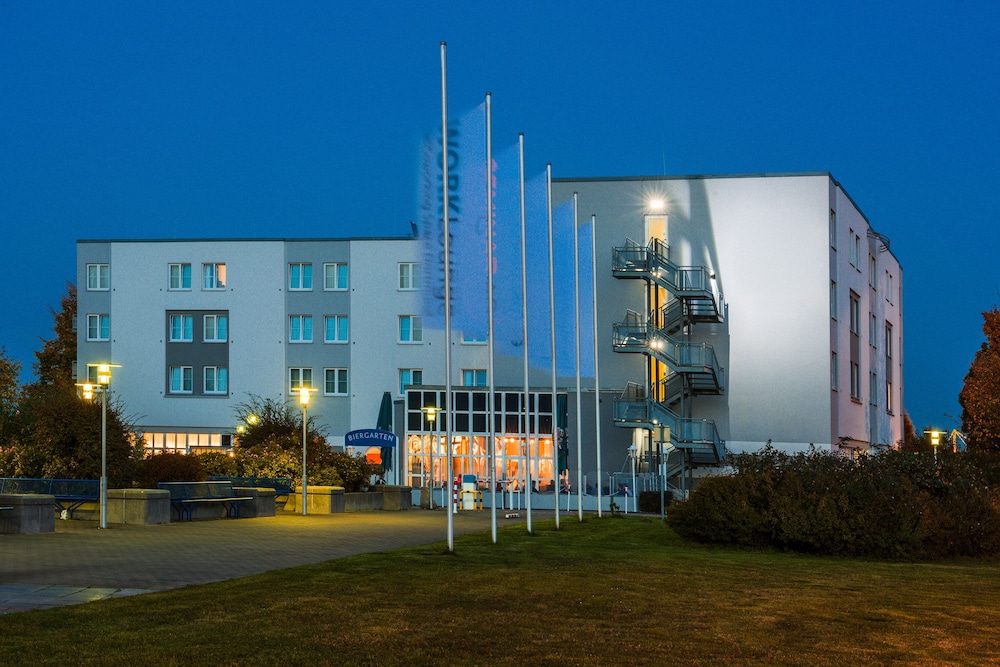 Courtyard by Marriott Dortmund 2/48