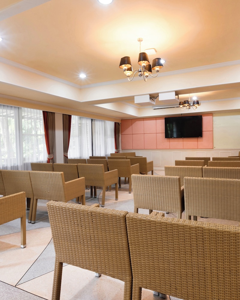 Pakasai Resort 63/75