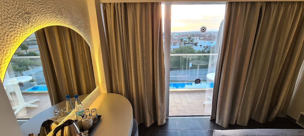 Sveltos Hotel 46/88