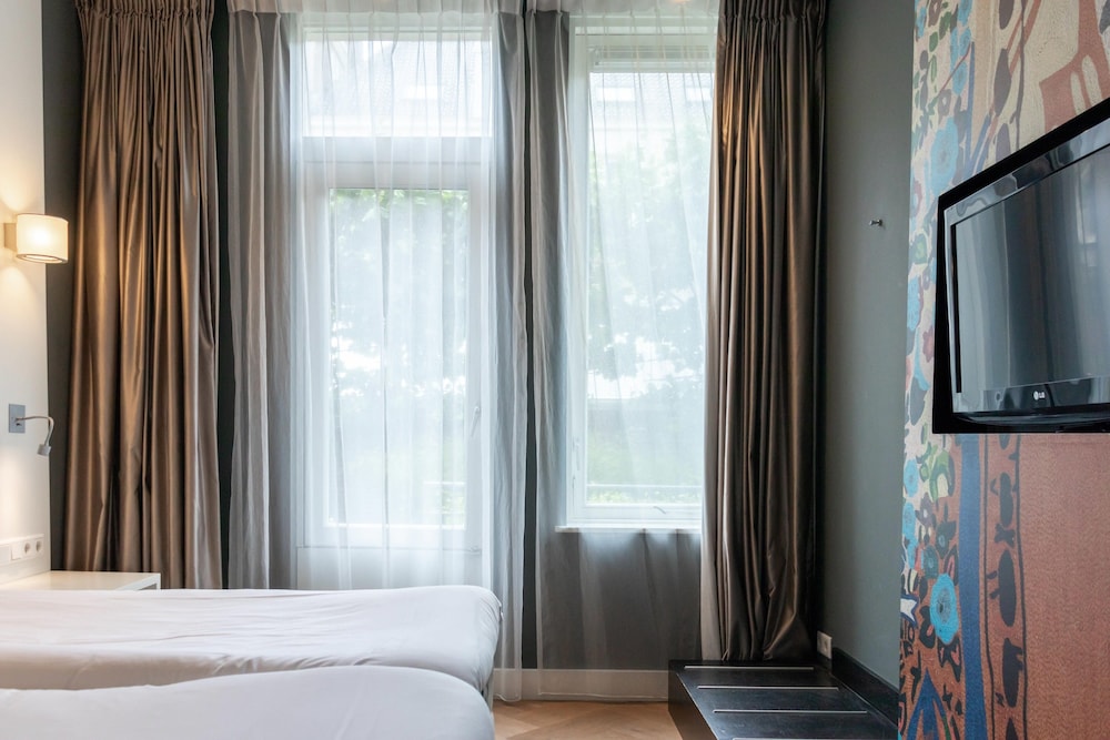 Hotel JL No76 45/64