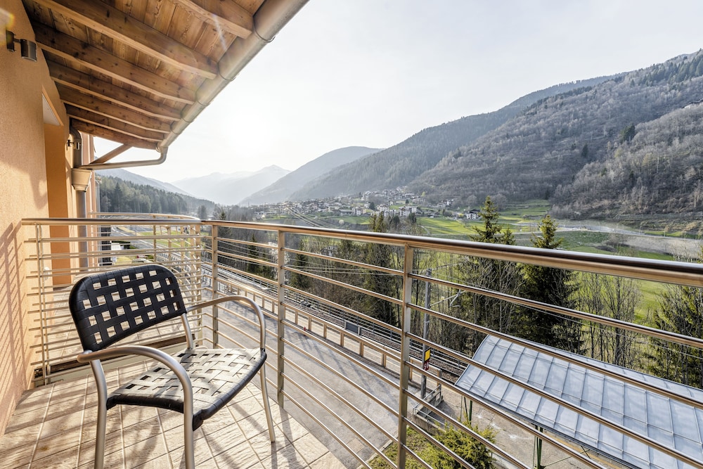 Hotel Sporting Ravelli 40/56