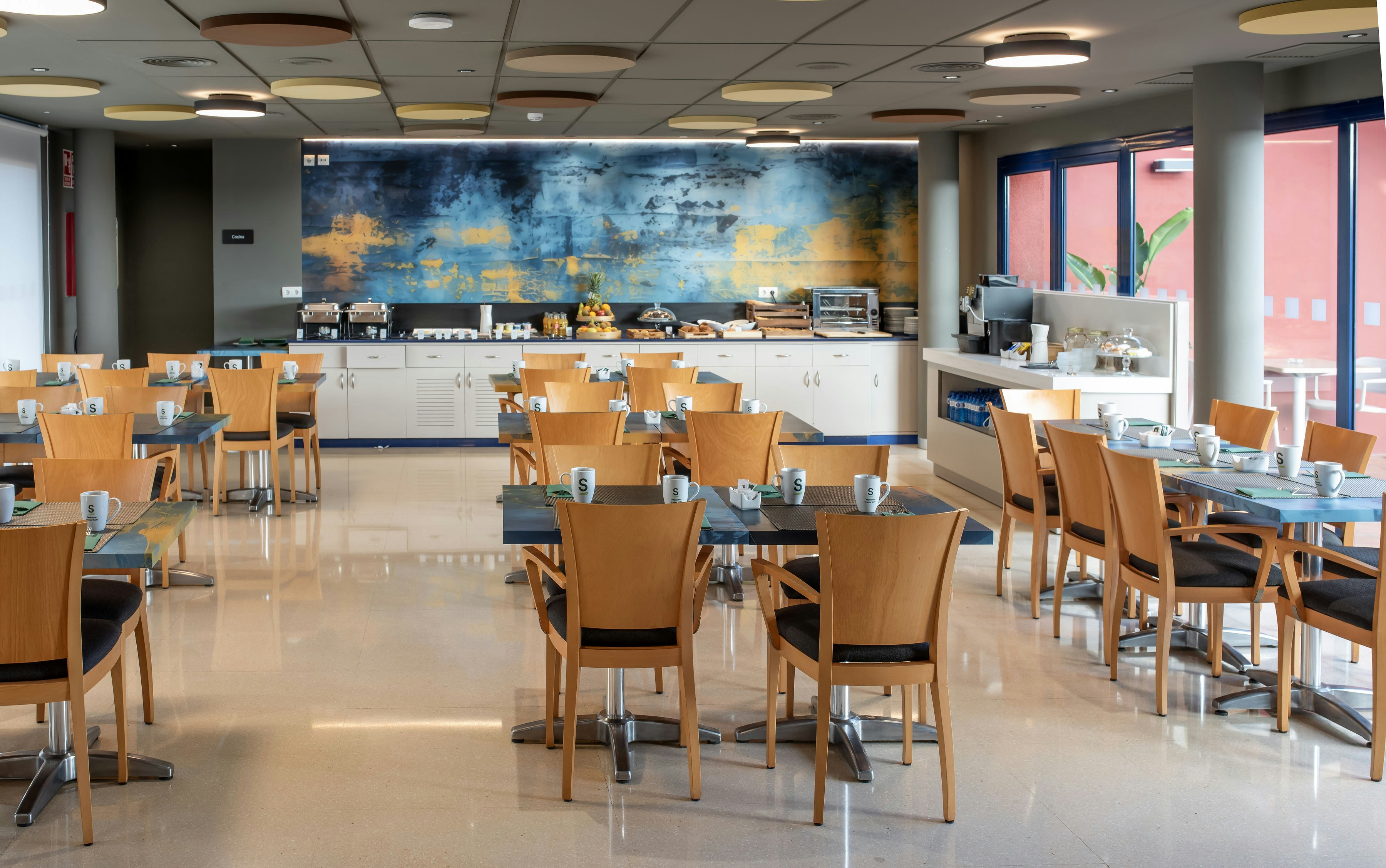 Holiday Inn Express Onda 35/49