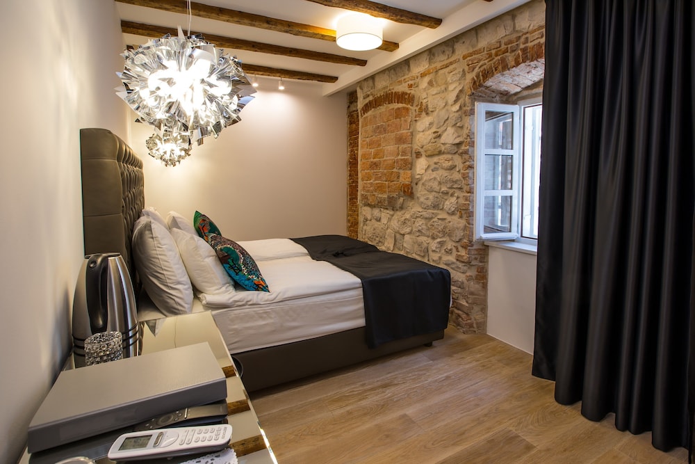 Spalato Luxury Rooms 46/77