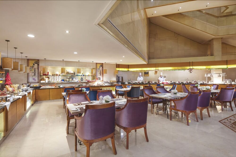 Jianguo Hotel Shanghai 47/56