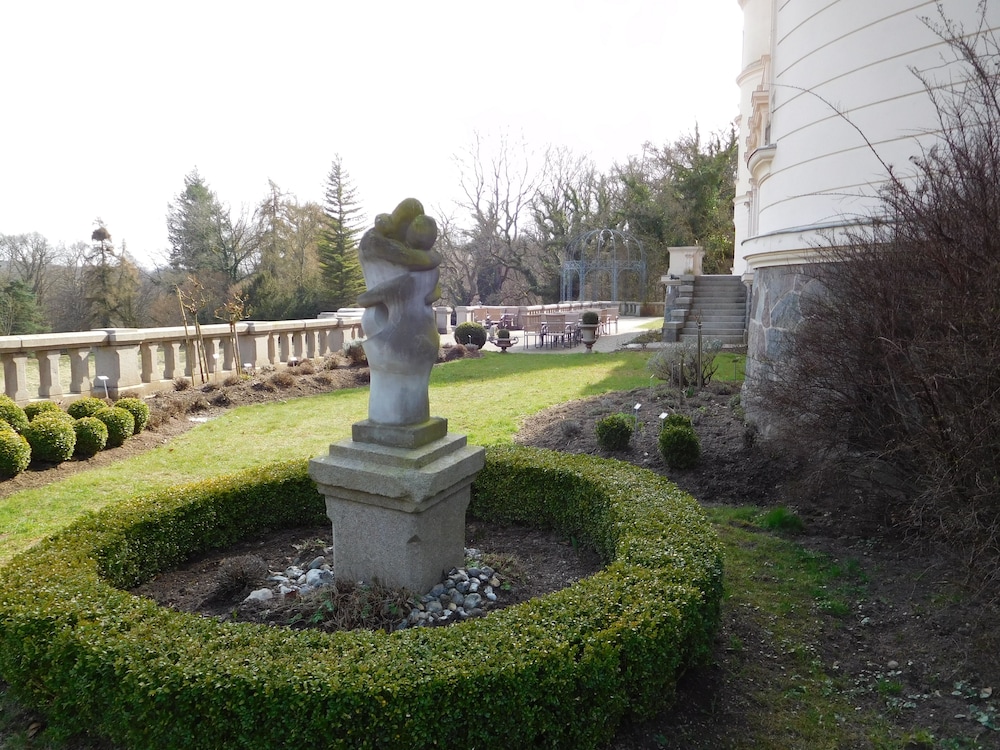 Schlosshotel Ralswiek 40/50