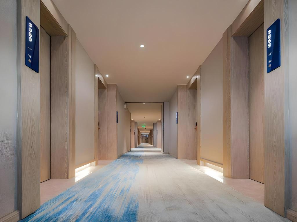 Kyriad Marvelous Hotel (Shenzhen Dayuncheng Center) 13/18