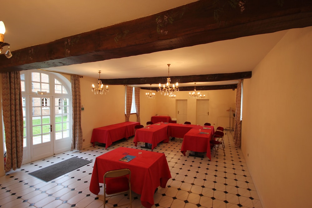 Chateau Les Muids 10/25