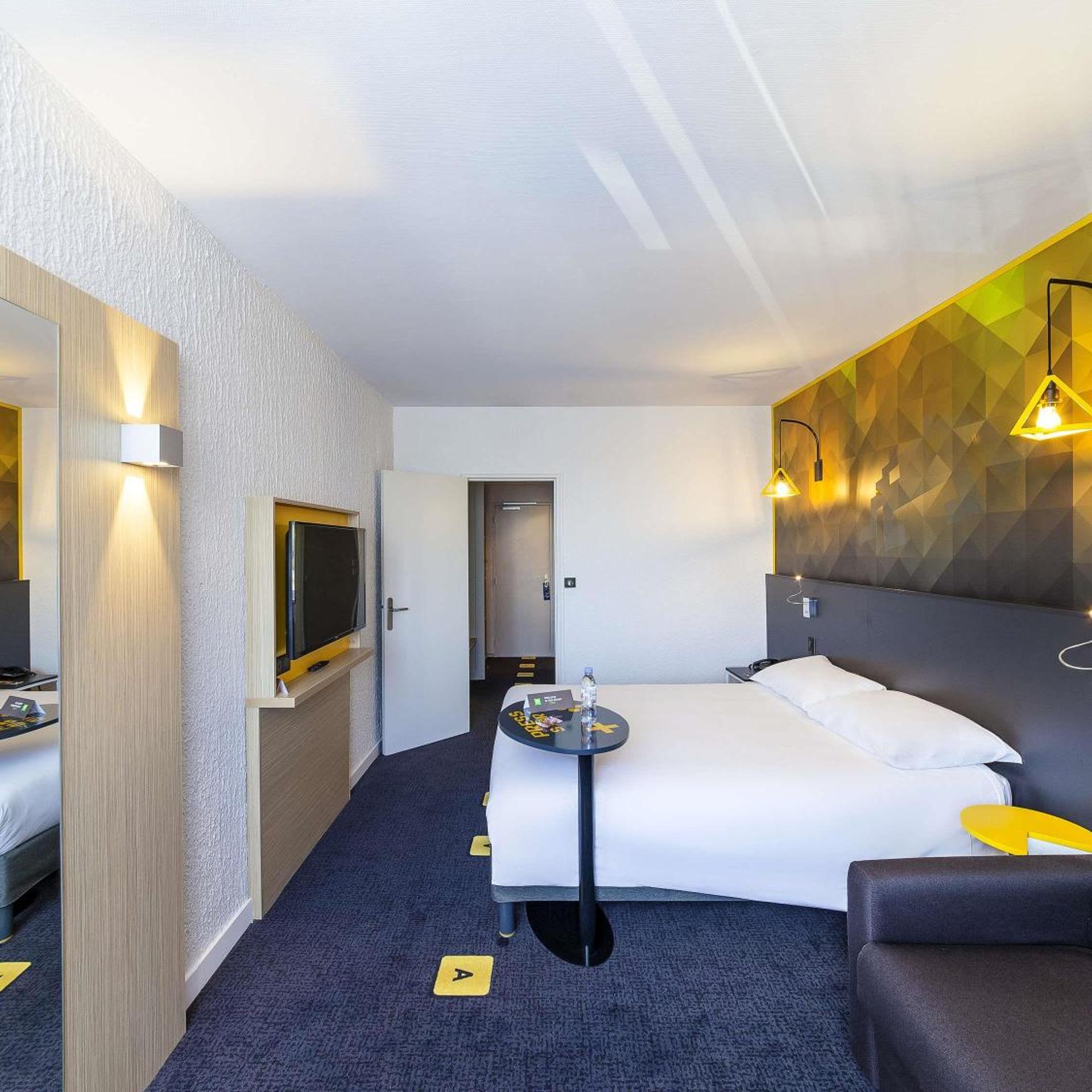 Family, Double Bed, Sofa