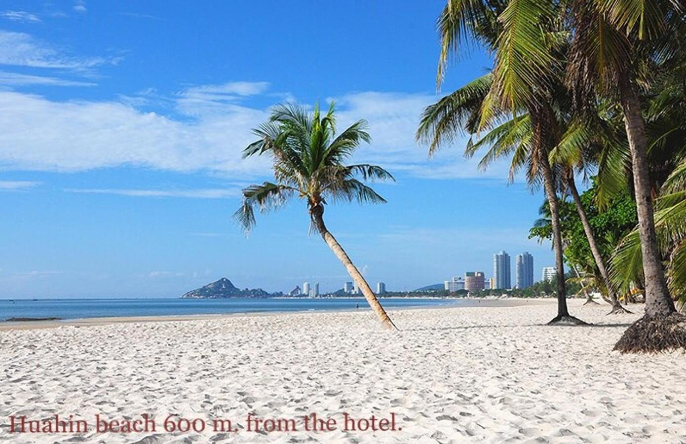 A Villa Huahin Hotel 45/49