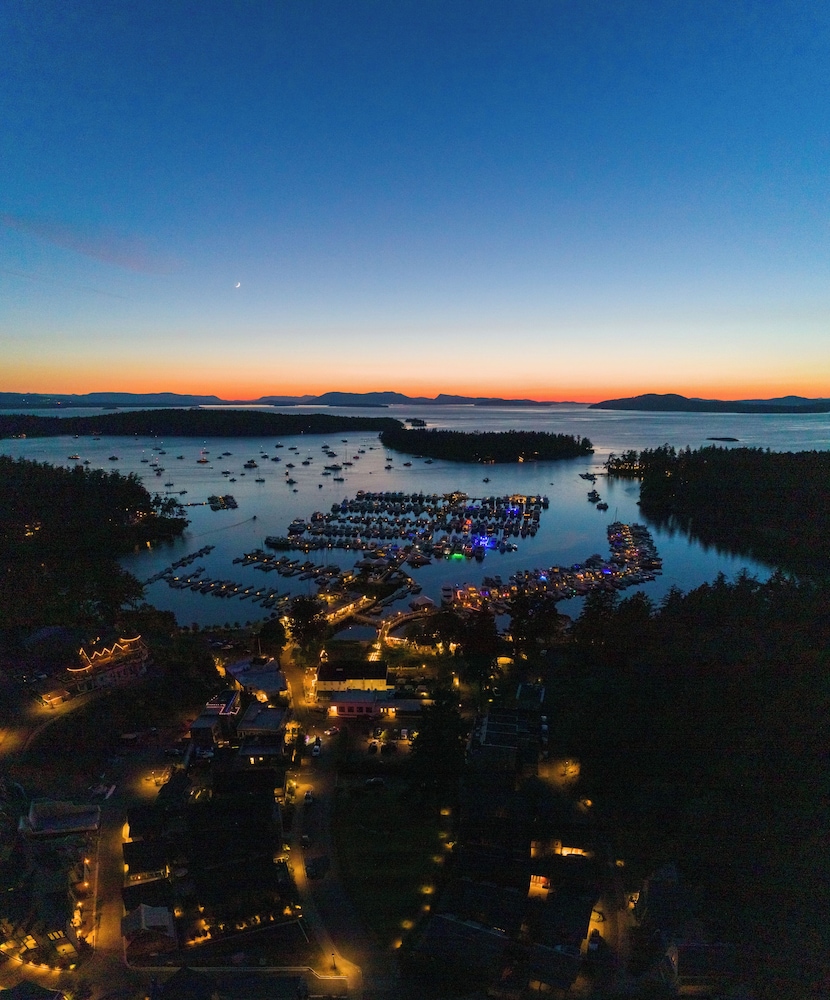 Roche Harbor Resort 74/77