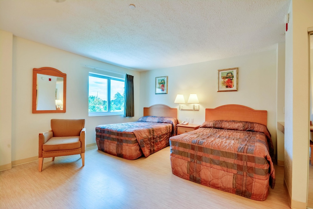 Motel6 Biloxi, MS - Beach 32/60