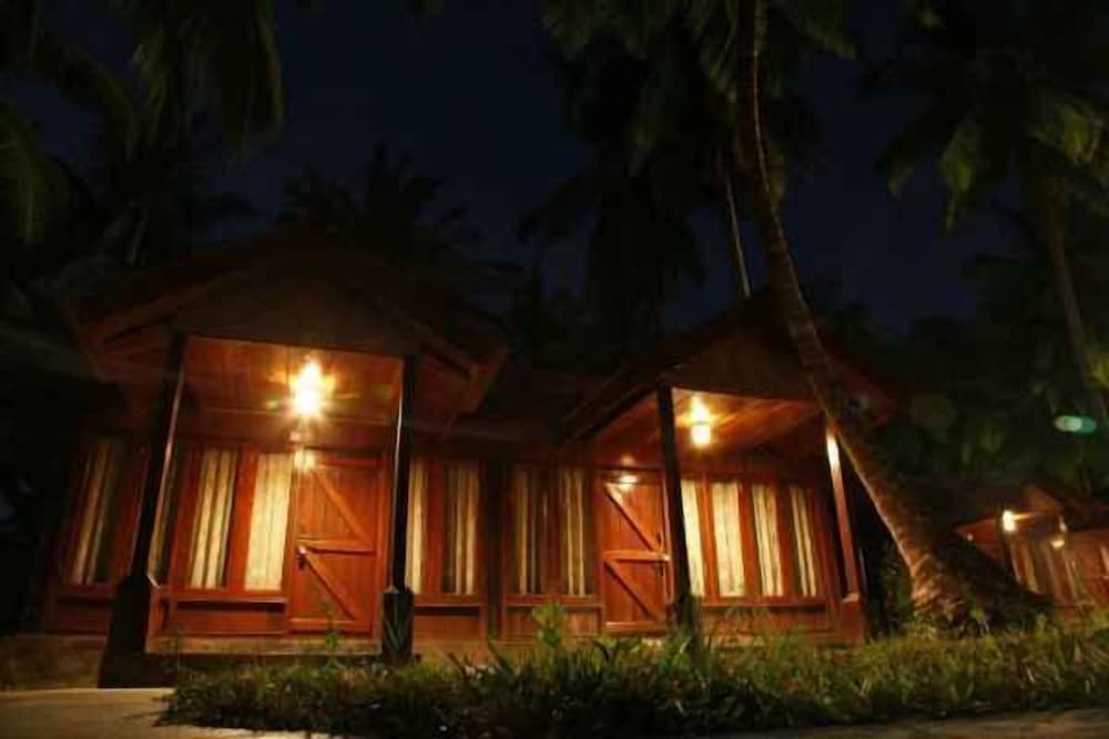 Silver Sand Beach Resort 1/50