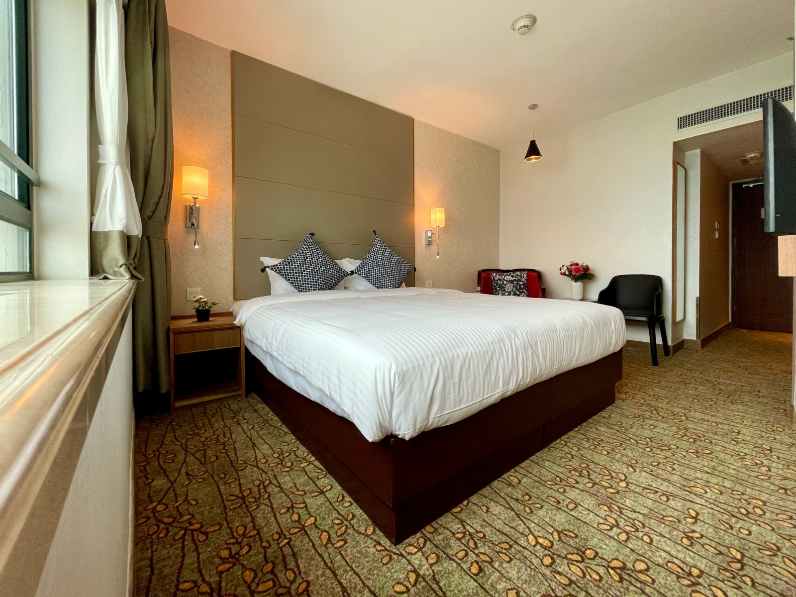 Lander Grand Hotel 48/72