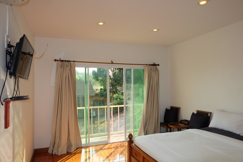 Mai Ngern Mai Thong Resort 9/37