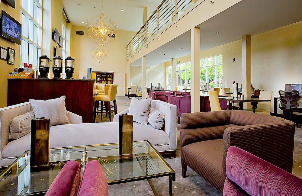 Cupertino Hotel 40/54