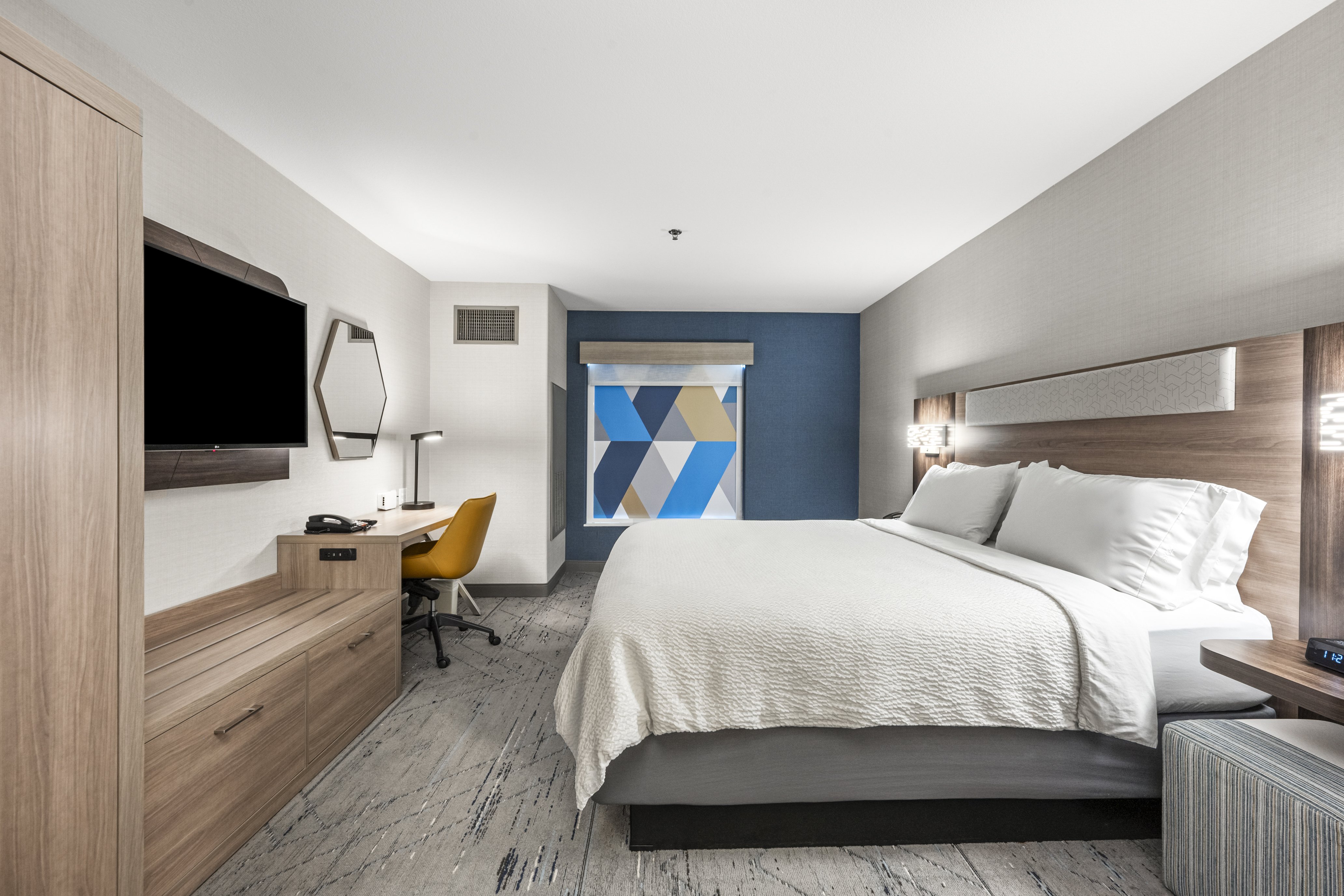 Leisure, King Bed