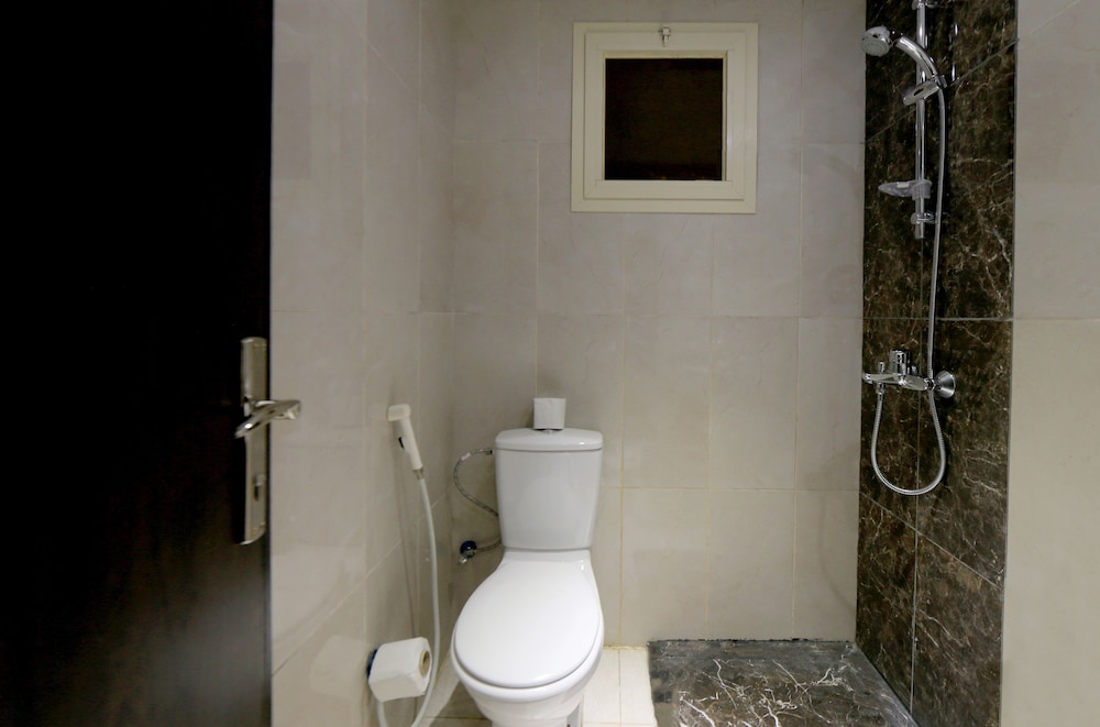 Snood Alazama Hotel 20/20