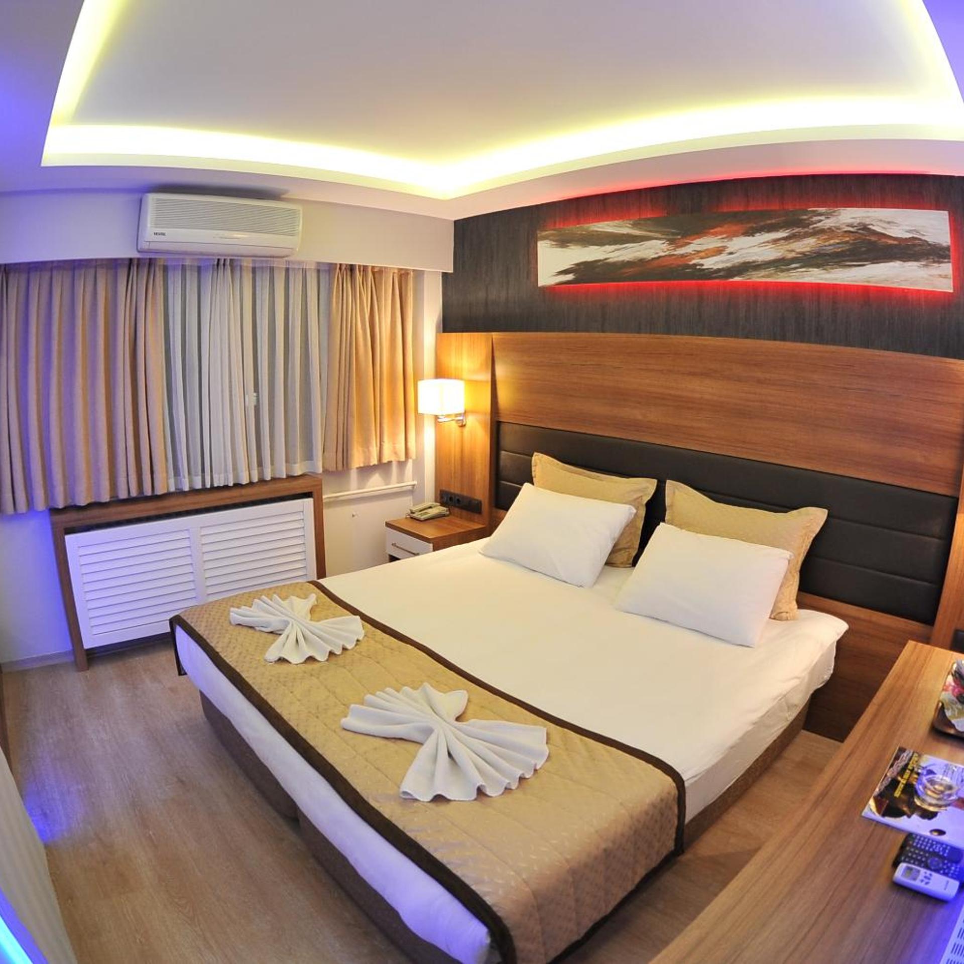 Room, Double Bed