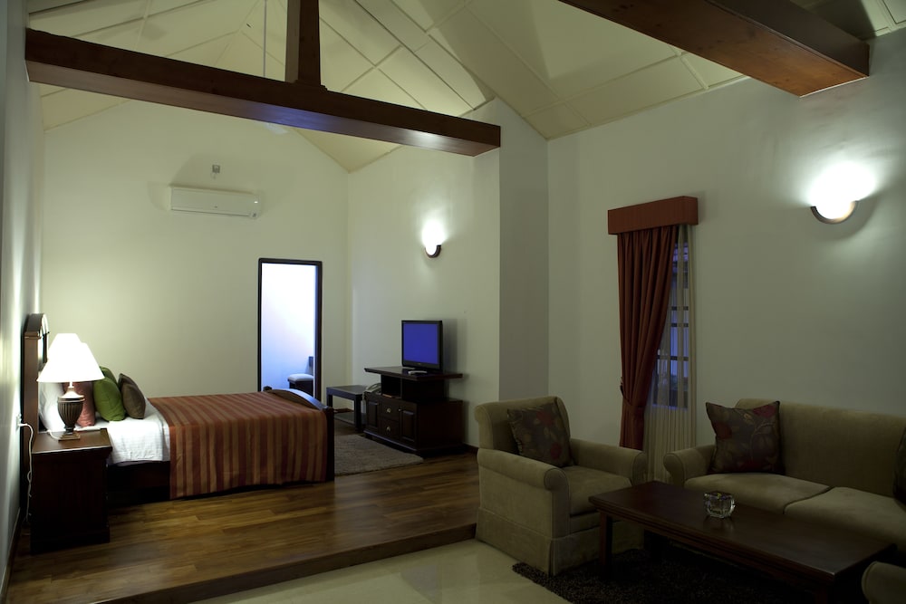 Amaya Bungalow 6/65