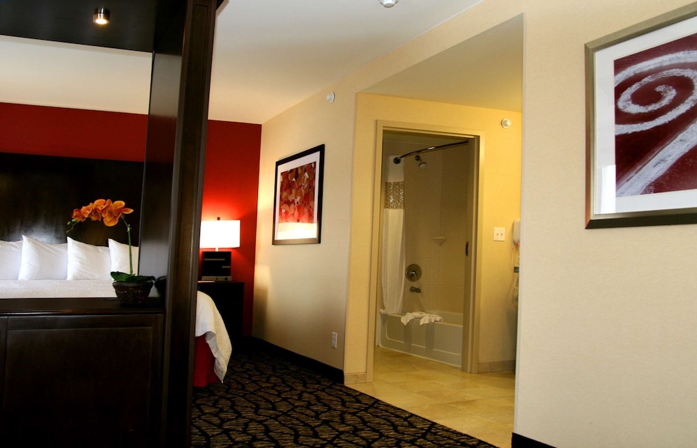 Hampton Inn and Suites Salt Lake City / Univ Foothill Dr UT 27/69