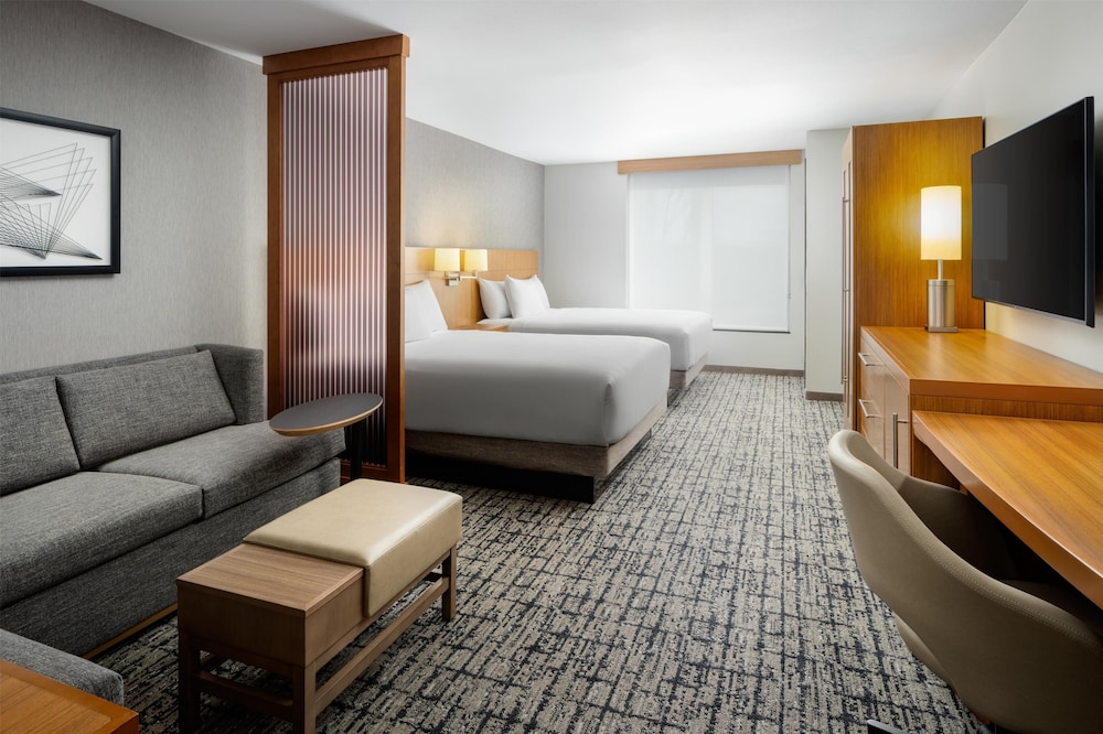Hyatt Place Canton 19/62